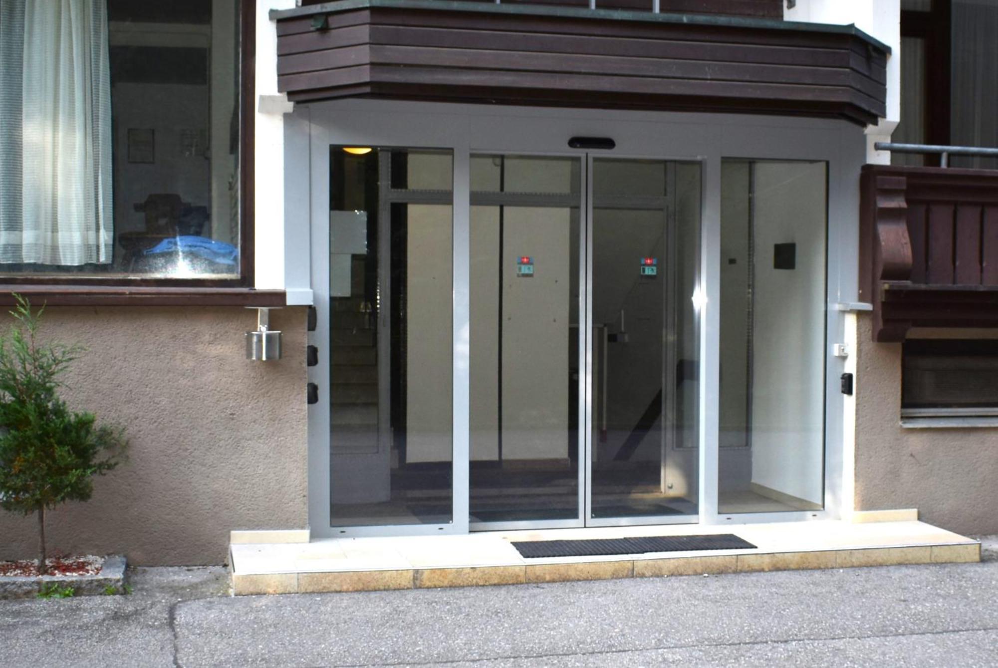 Apartment D'Auszeit Bad Goisern Bagian luar foto